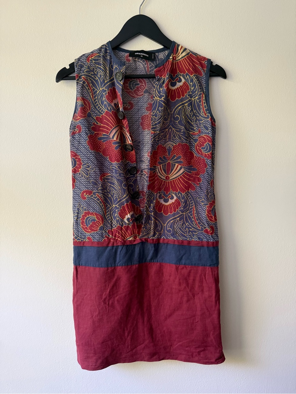 Dsquared Sleeveless Floral Print Linen Shift Dress in Bordeaux & Navy. Fits XS